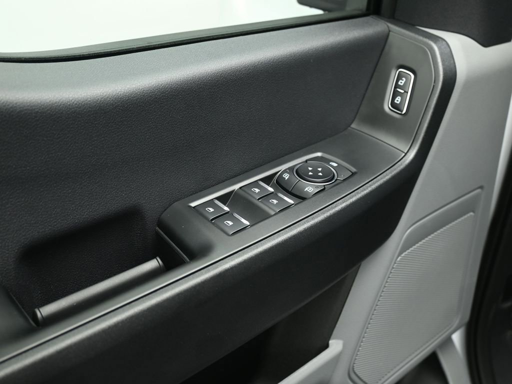 New 2026 Ford F350 XL w/ XL Chrome Package image 9