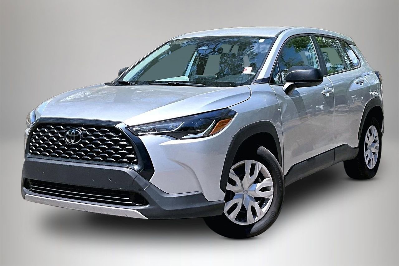 Used 2023 Toyota Corolla Cross L image 1