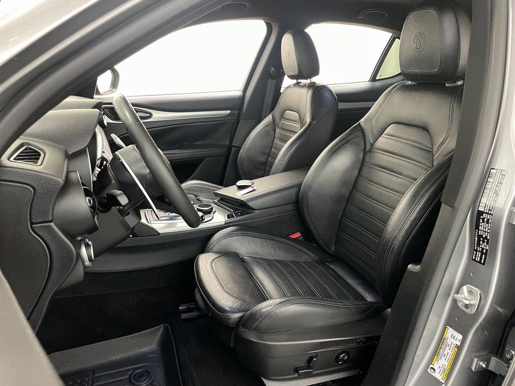 Used 2018 Alfa Romeo Stelvio Ti Sport AWD/4WD image 24