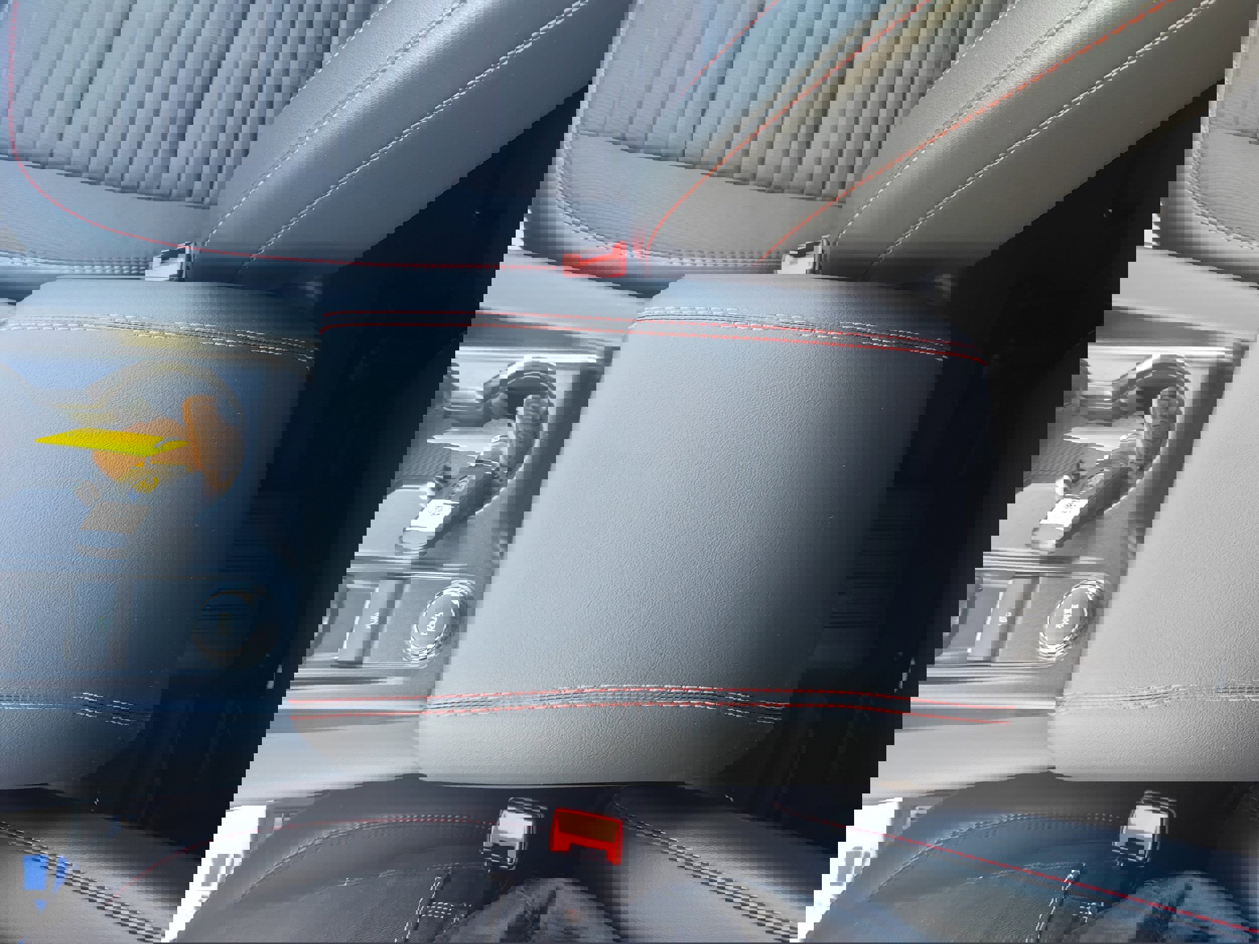 Used 2025 Ford Explorer ST-Line w/ Premium Package image 20