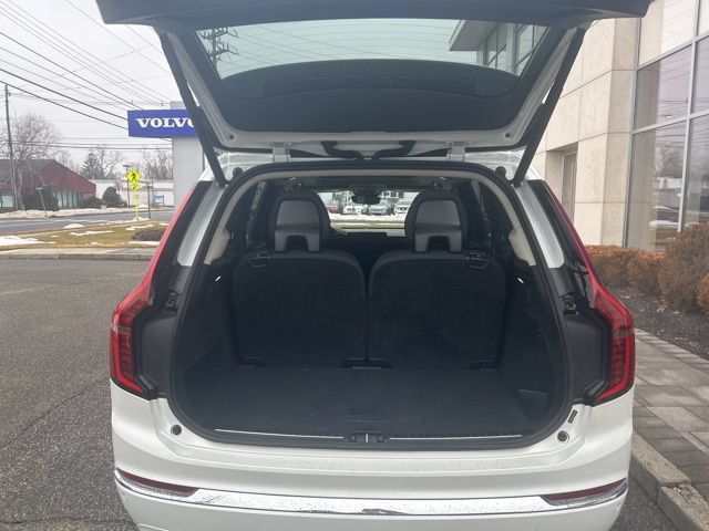 Used 2025 Volvo XC90 B6 Plus AWD/4WD image 12