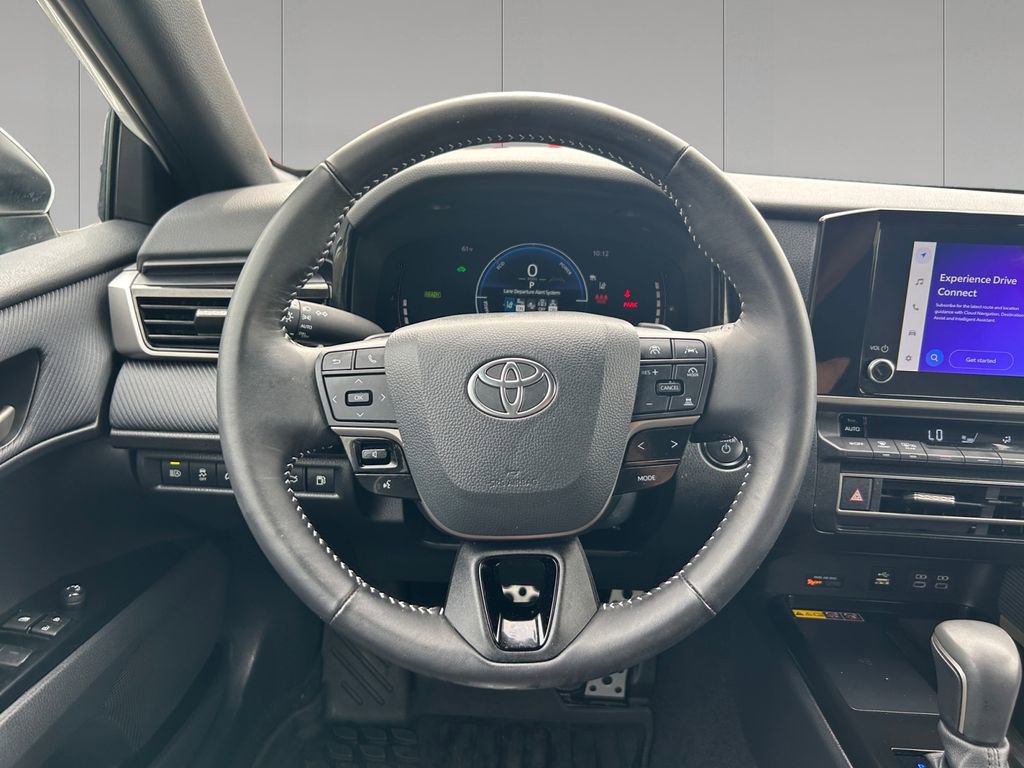 Used 2025 Toyota Camry SE AWD/4WD image 13