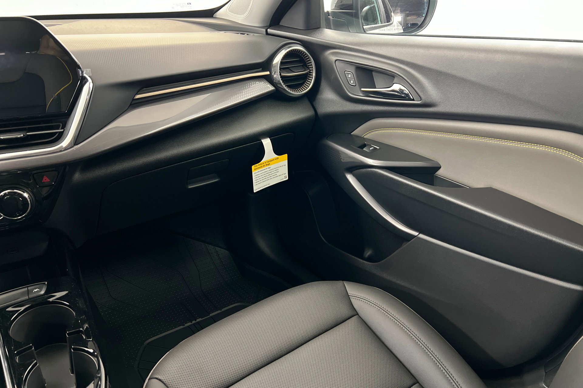 New 2025 Chevrolet Trax ACTIV w/ Driver Confidence Package image 11