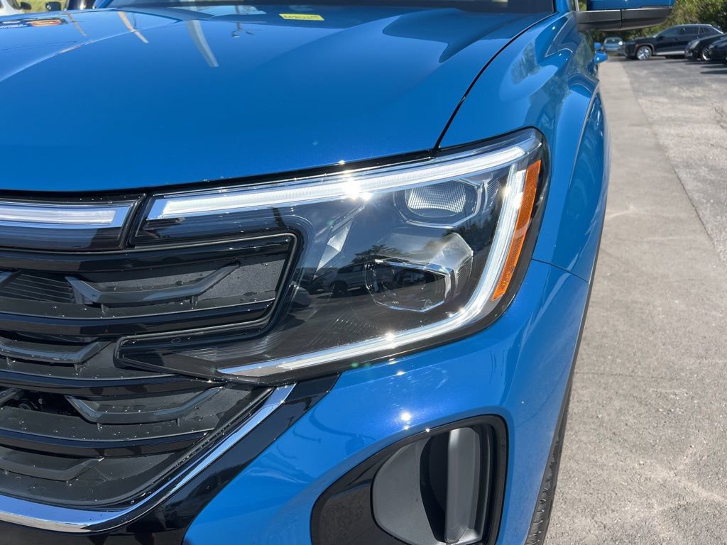 New 2026 Volkswagen Atlas Cross Sport SE image 9