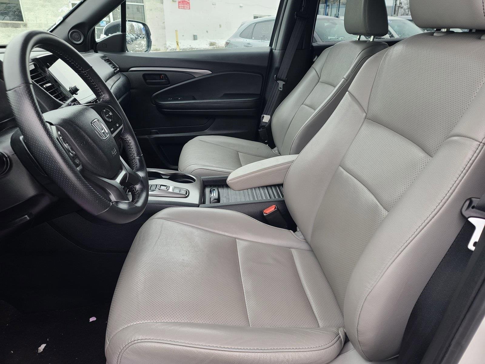 Used 2023 Honda Passport EX-L image 8