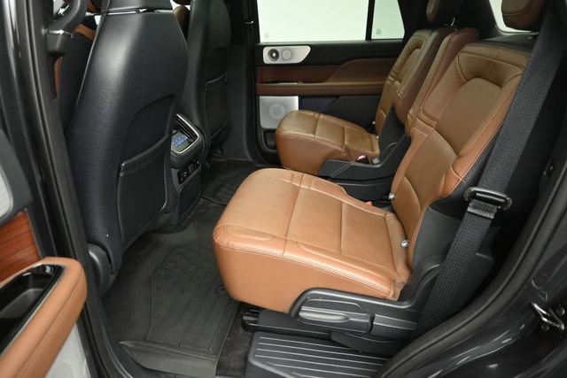 Used 2023 Lincoln Navigator Reserve AWD/4WD image 21