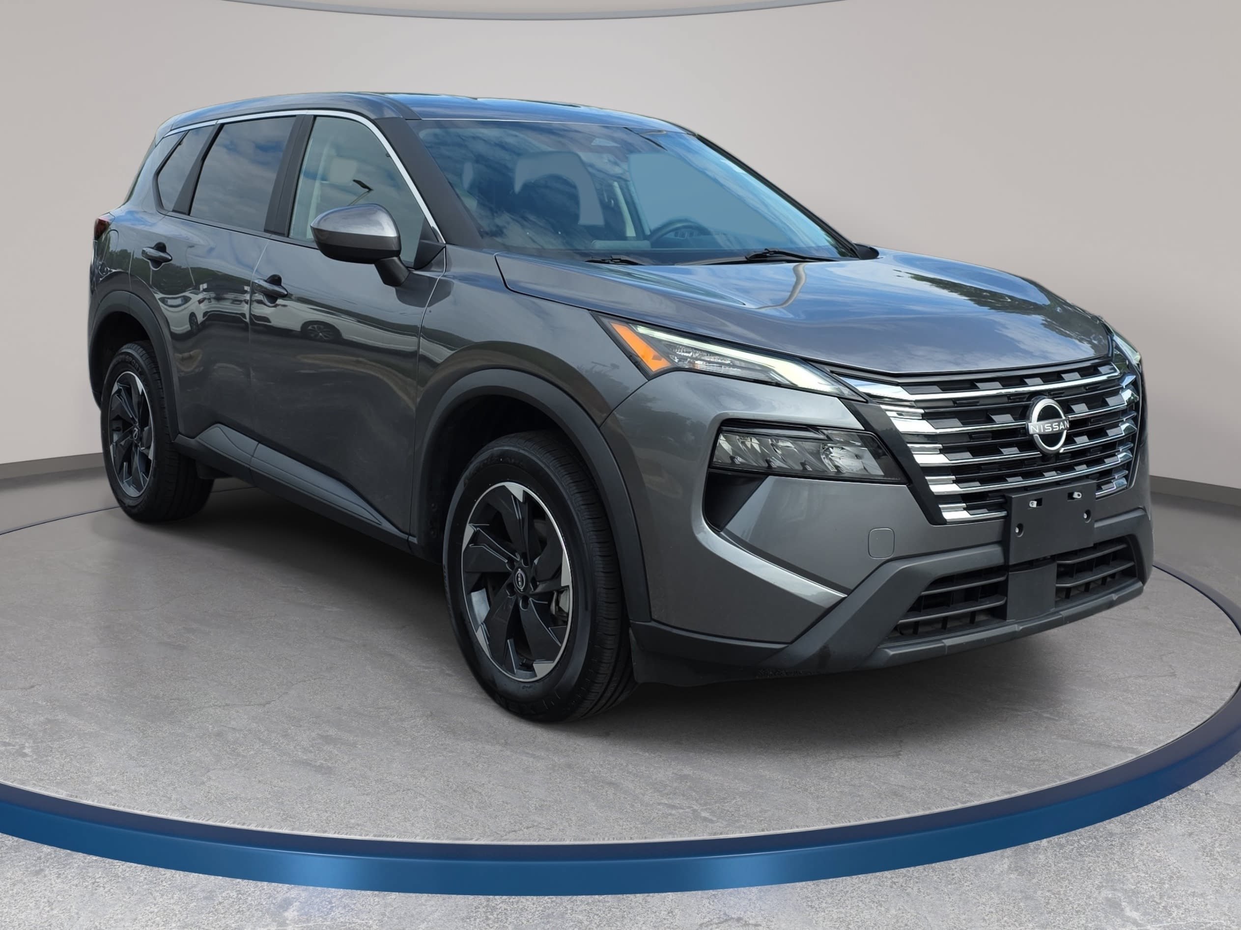 Used 2024 Nissan Rogue SV AWD/4WD image 3