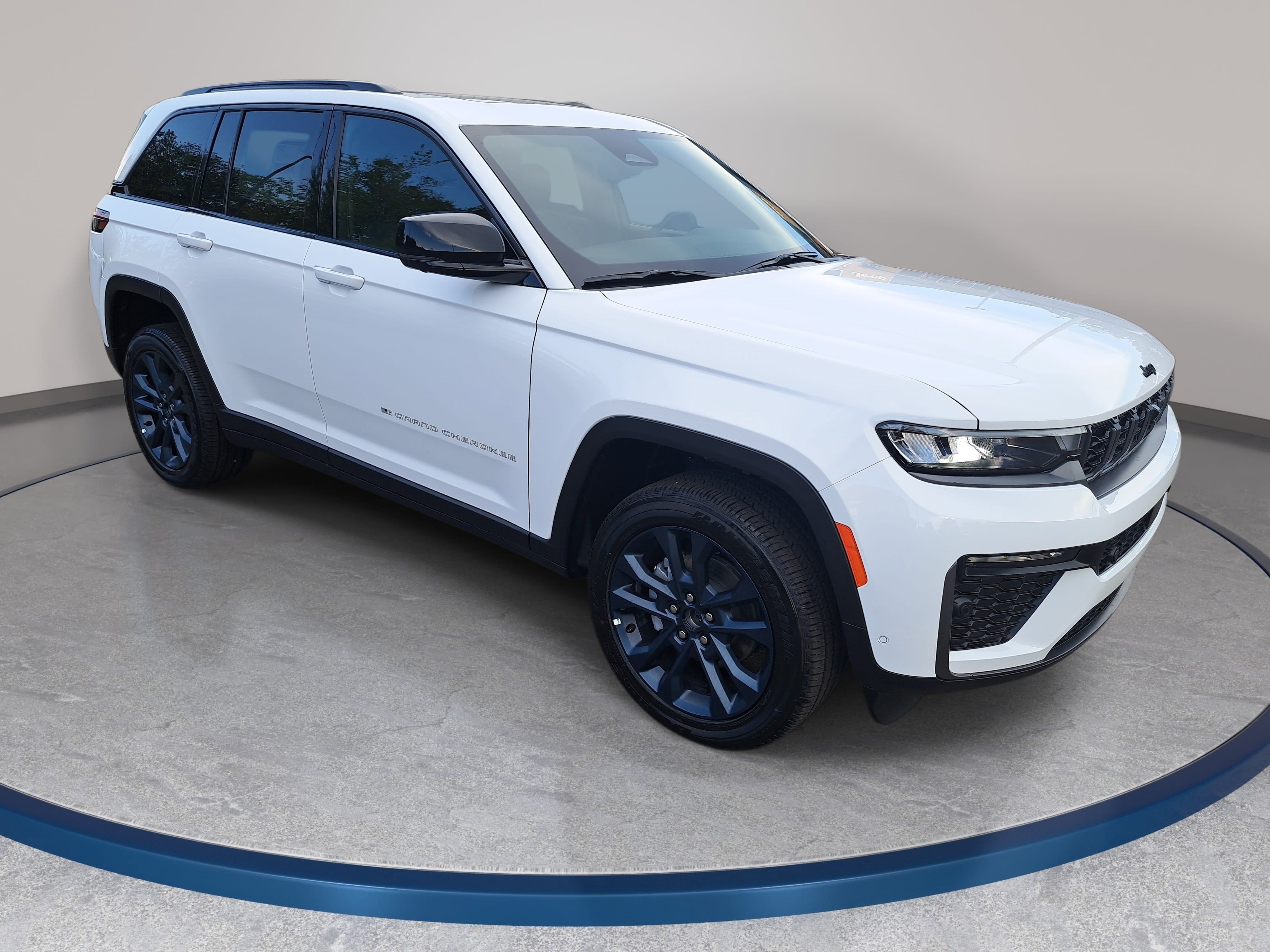 New 2026 Jeep Grand Cherokee Limited AWD/4WD image 3