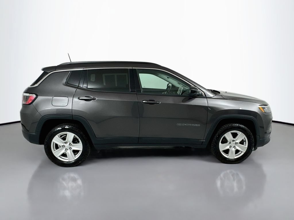 Used 2022 Jeep Compass Latitude w/ Convenience Group AWD/4WD image 8