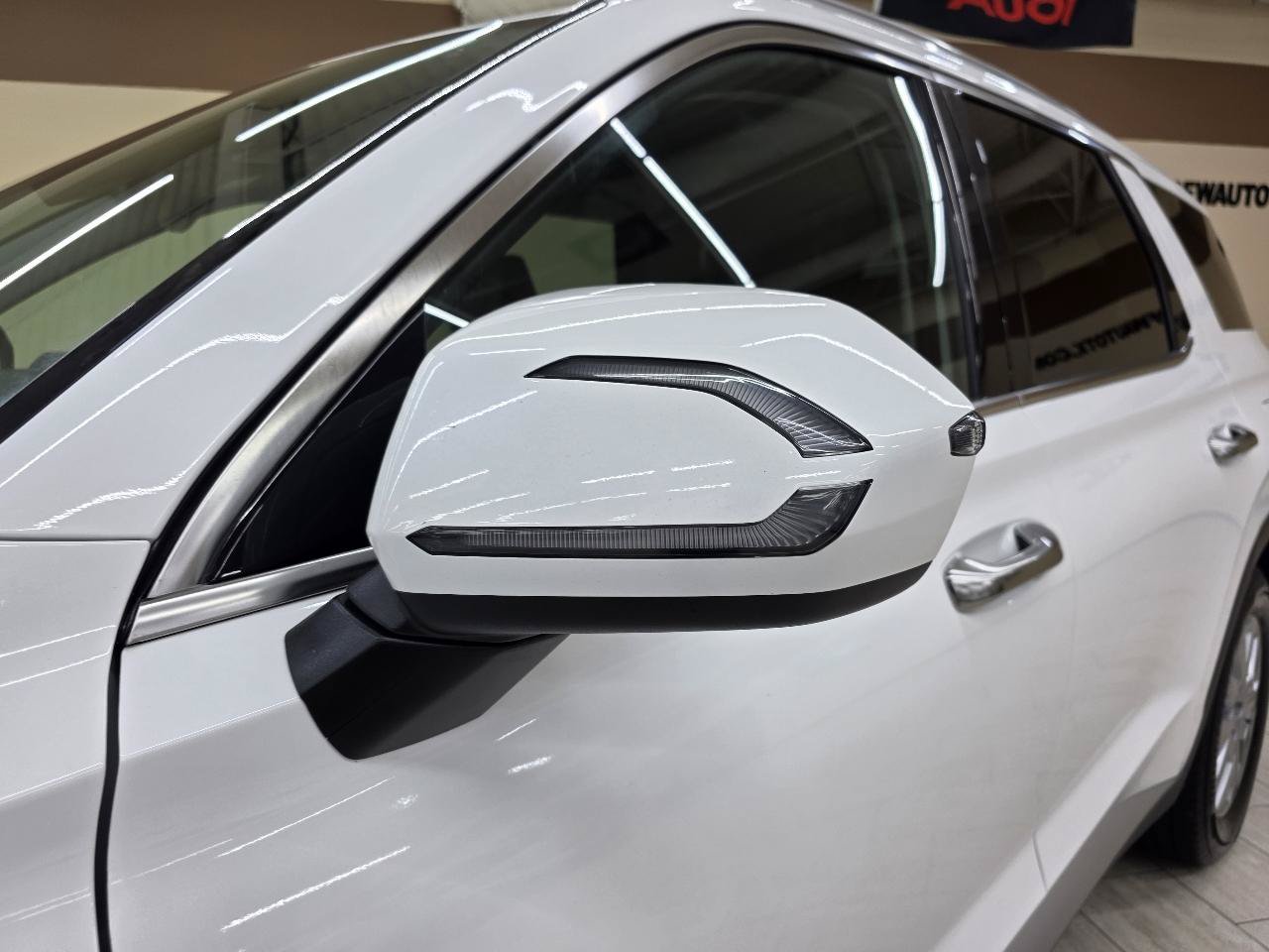 Used 2025 Hyundai Palisade SEL FWD image 11