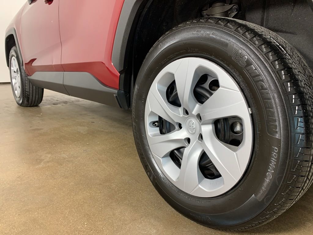 Used 2024 Toyota RAV4 LE image 15