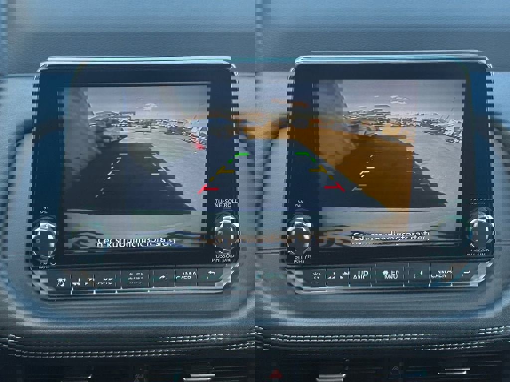 Used 2024 Nissan Rogue SV FWD image 17