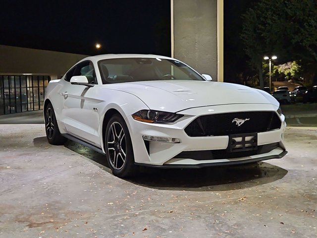 Used 2022 Ford Mustang GT Premium w/ Equipment Group 401A RWD image 3