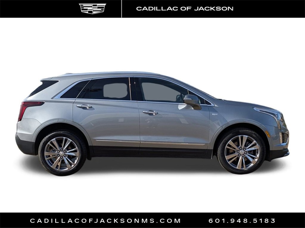 Certified 2025 Cadillac XT5 Premium Luxury image 4