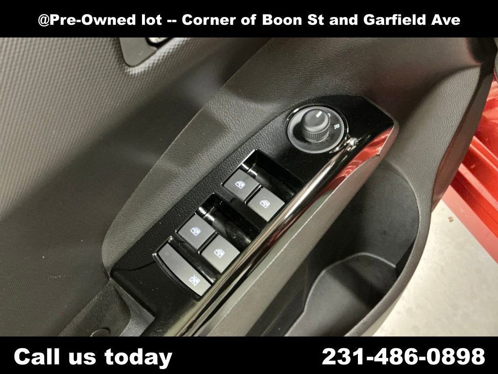 Used 2020 Chevrolet Sonic Premier w/ Driver Confidence Package image 15