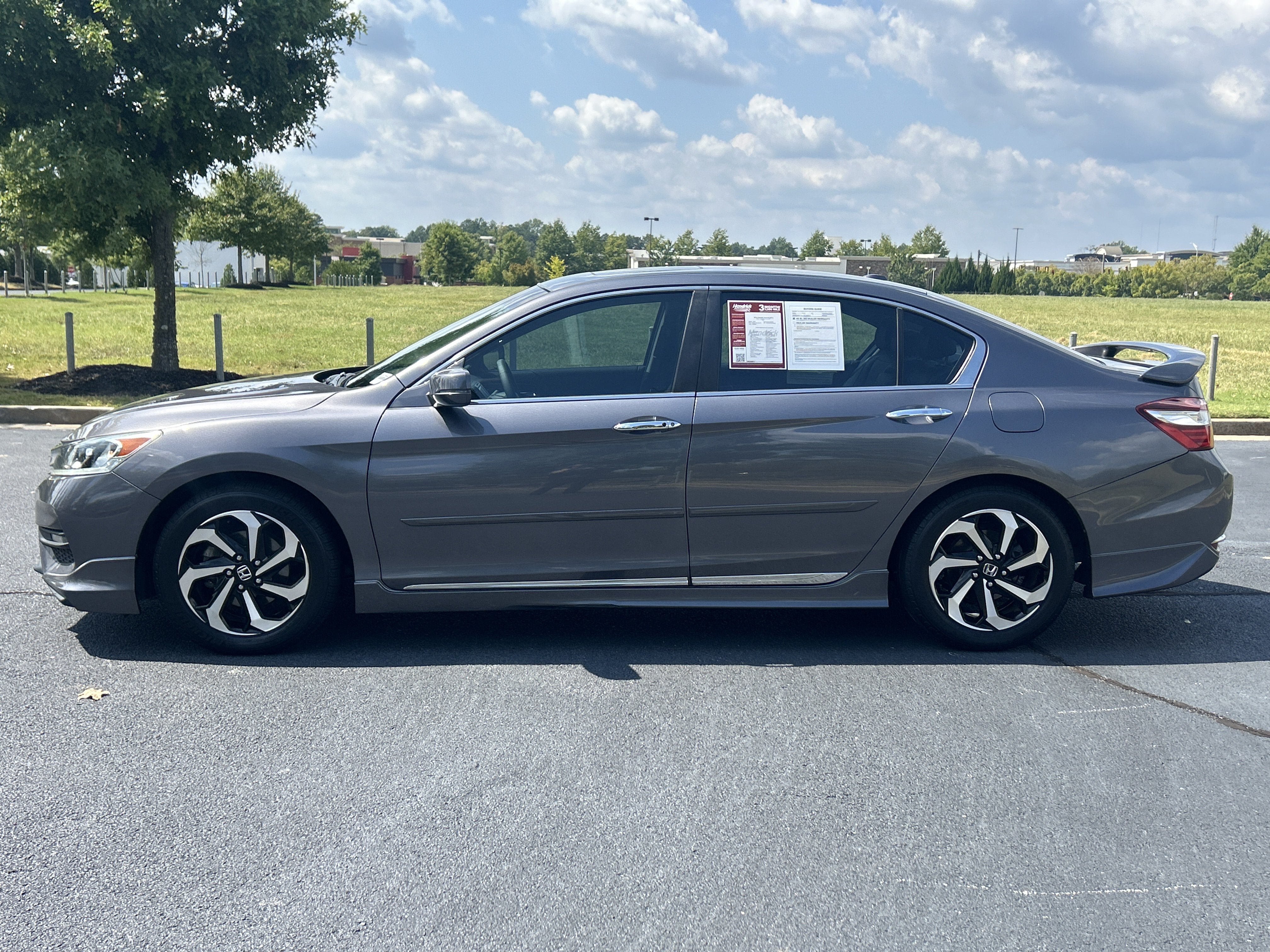 Used 2016 Honda Accord EX-L image 6