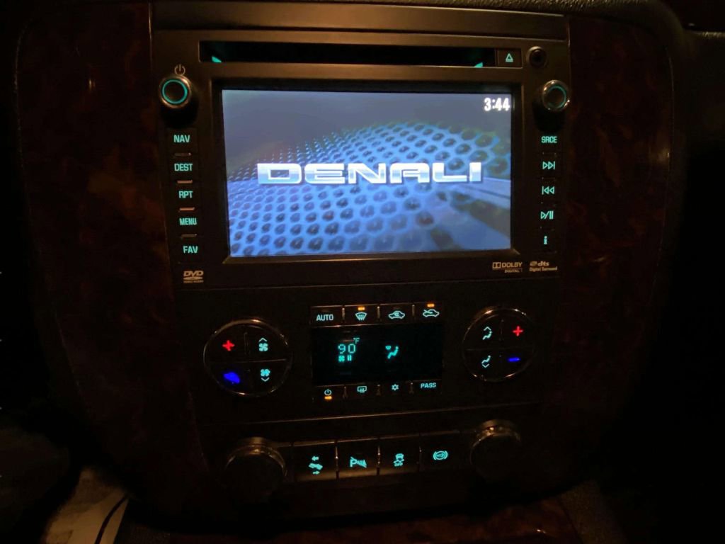 Used 2013 GMC Sierra 3500 Denali w/ Snow Plow Prep Package image 35