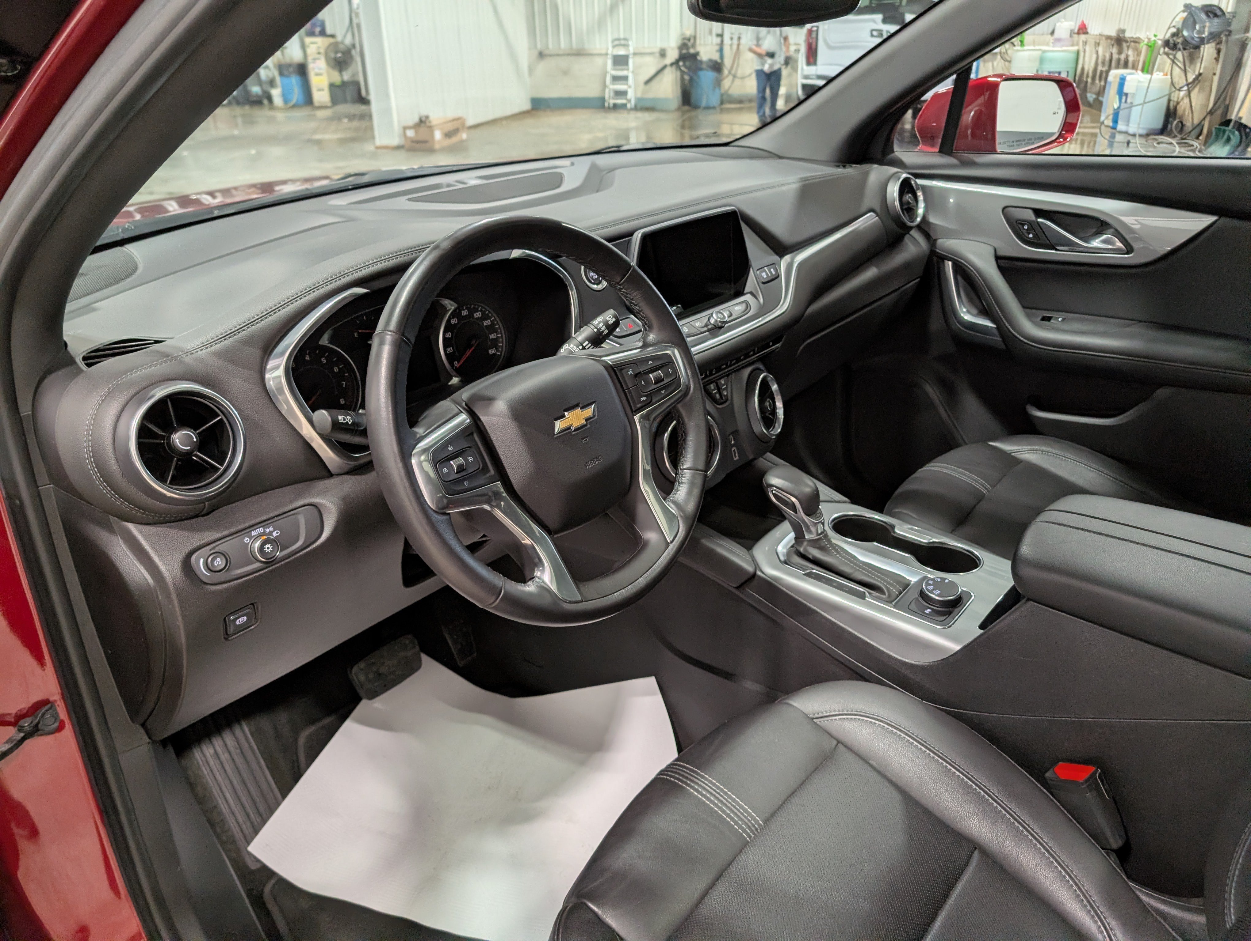 Used 2020 Chevrolet Blazer LT AWD/4WD image 13