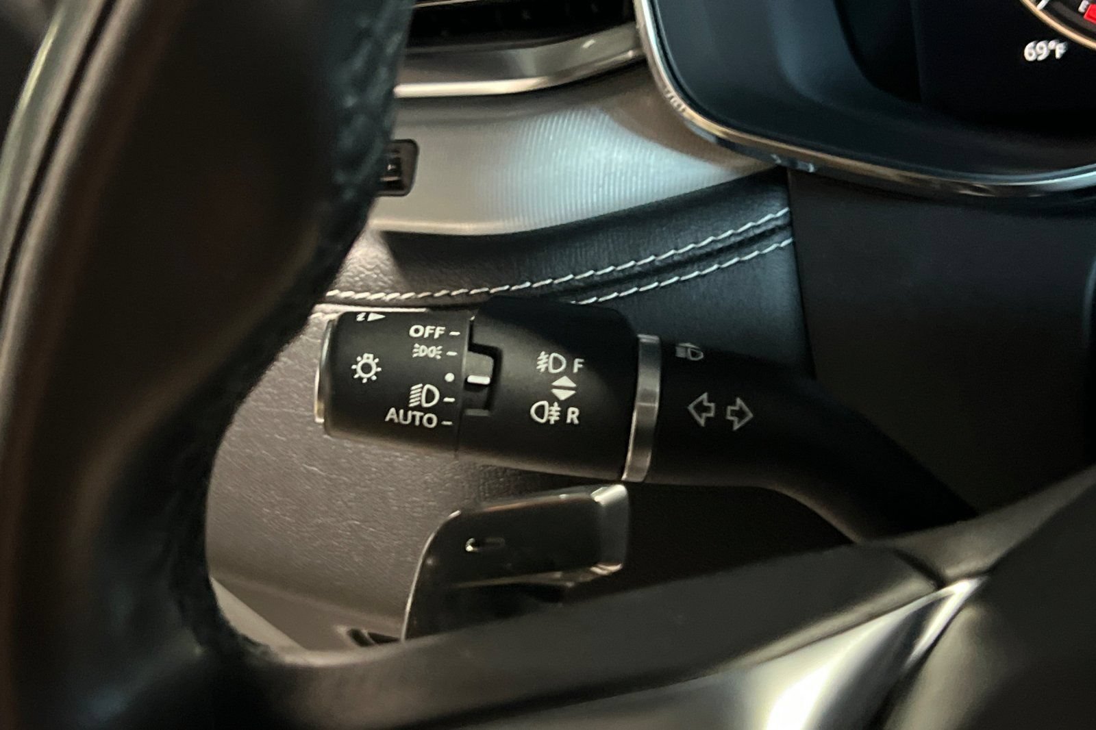 Used 2025 Jaguar F-PACE R-Dynamic S AWD/4WD image 33