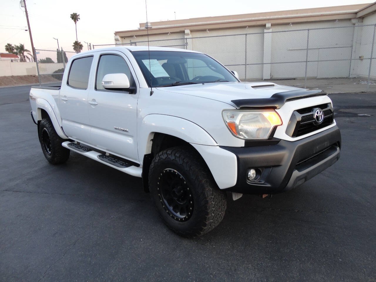 Used 2015 Toyota Tacoma PreRunner w/ TRD Sport Package RWD image 6