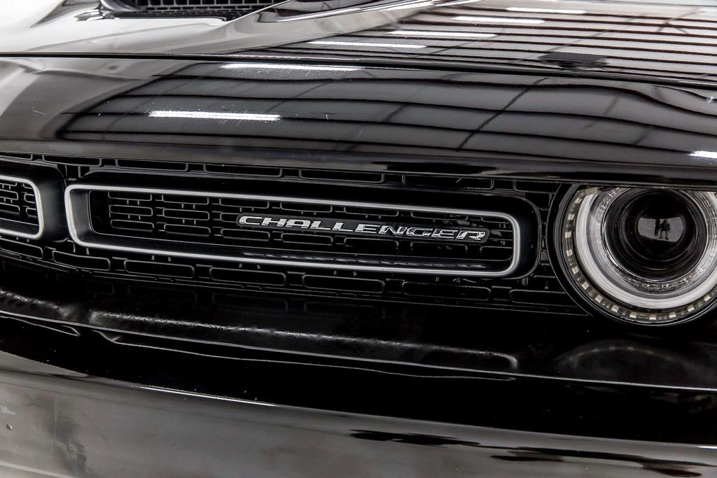 Used 2022 Dodge Challenger GT image 13