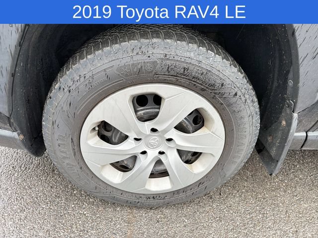 Used 2019 Toyota RAV4 LE w/ All Weather Liner Package AWD/4WD image 13