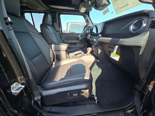 New 2025 Jeep Wrangler Sahara image 11