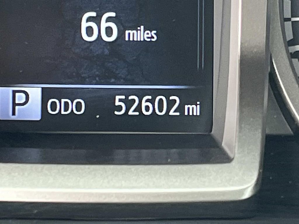 Used 2023 Toyota Tacoma SR5 w/ Technology Package image 37