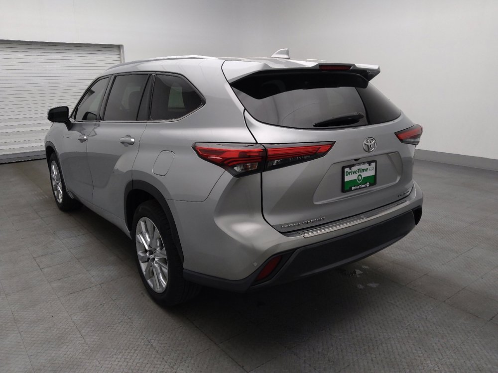 Used 2020 Toyota Highlander Limited FWD image 5