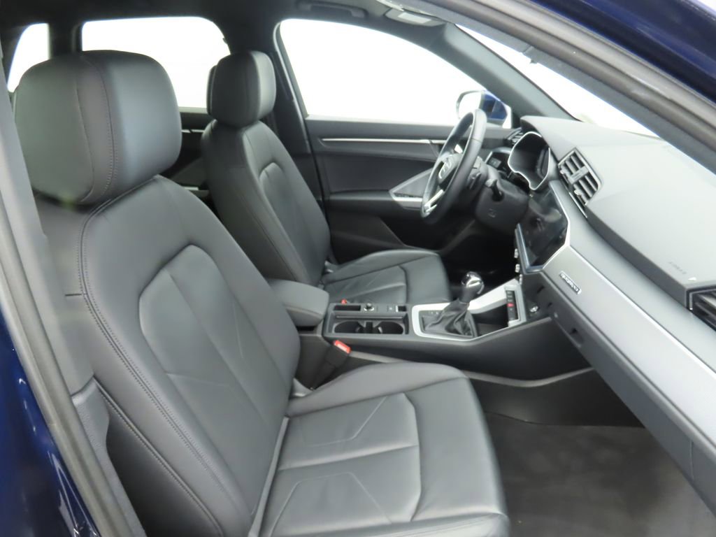 Used 2023 Audi Q3 2.0T Premium w/ Convenience Package image 18