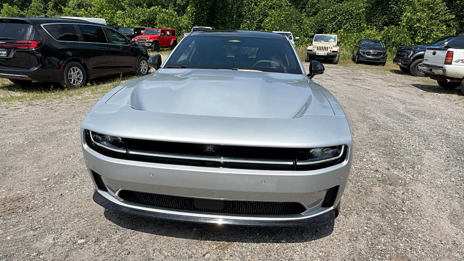 Used 2024 Dodge Charger Daytona R/T w/ Plus Group AWD/4WD image 3