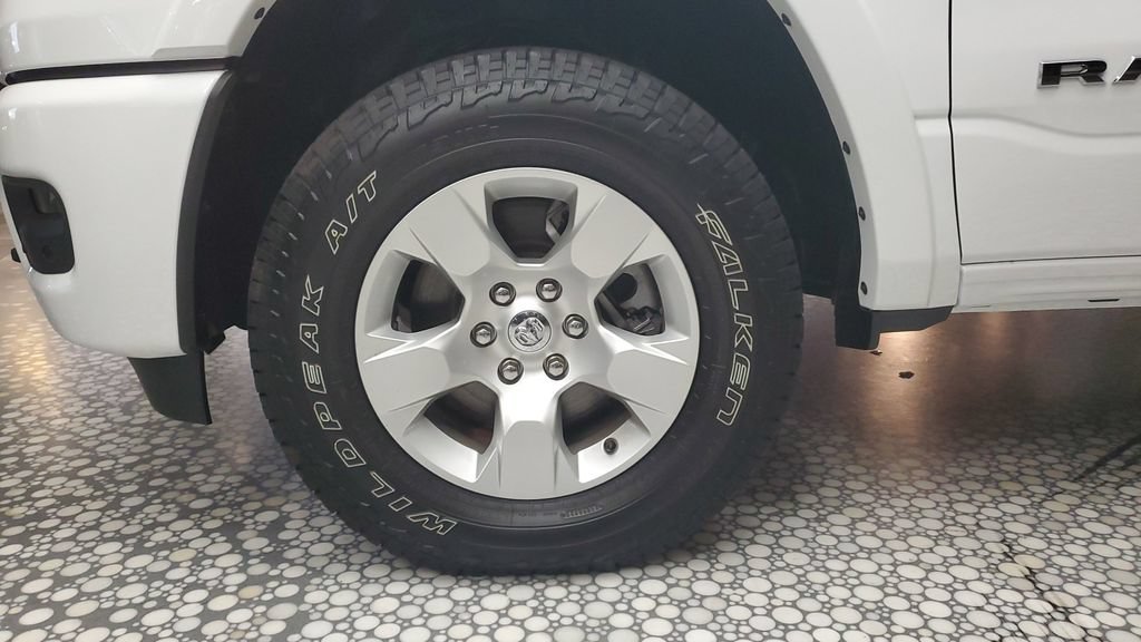 Used 2026 RAM 1500 Big Horn AWD/4WD image 7