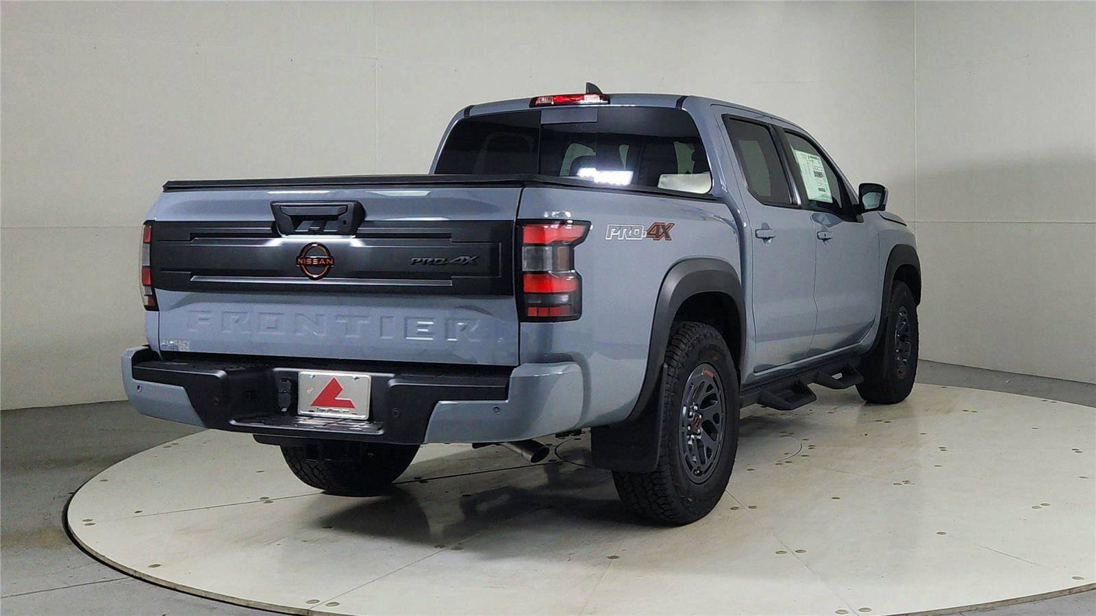 New 2026 Nissan Frontier PRO-4X w/ Pro-4x Convenience Package image 6