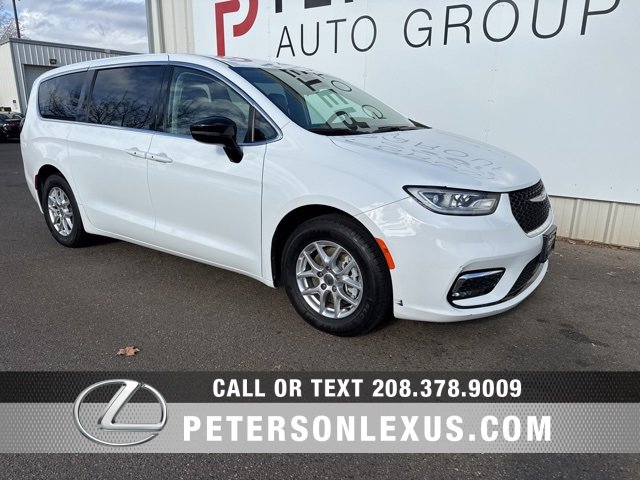 Used 2024 Chrysler Pacifica Touring-L