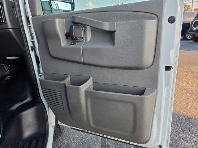 Used 2020 Chevrolet Express 2500 w/ Driver Convenience Package RWD image 24