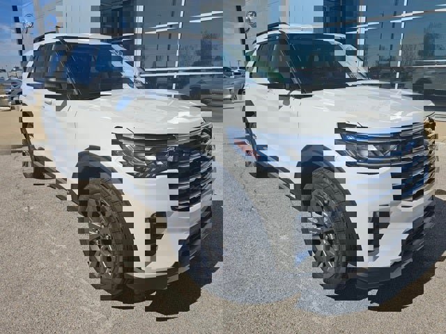 New 2025 Ford Explorer Active w/ Active Comfort Package image 2