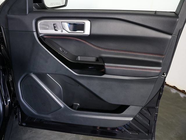 Used 2024 Ford Explorer ST-Line w/ Class IV Trailer Tow Package AWD/4WD image 36