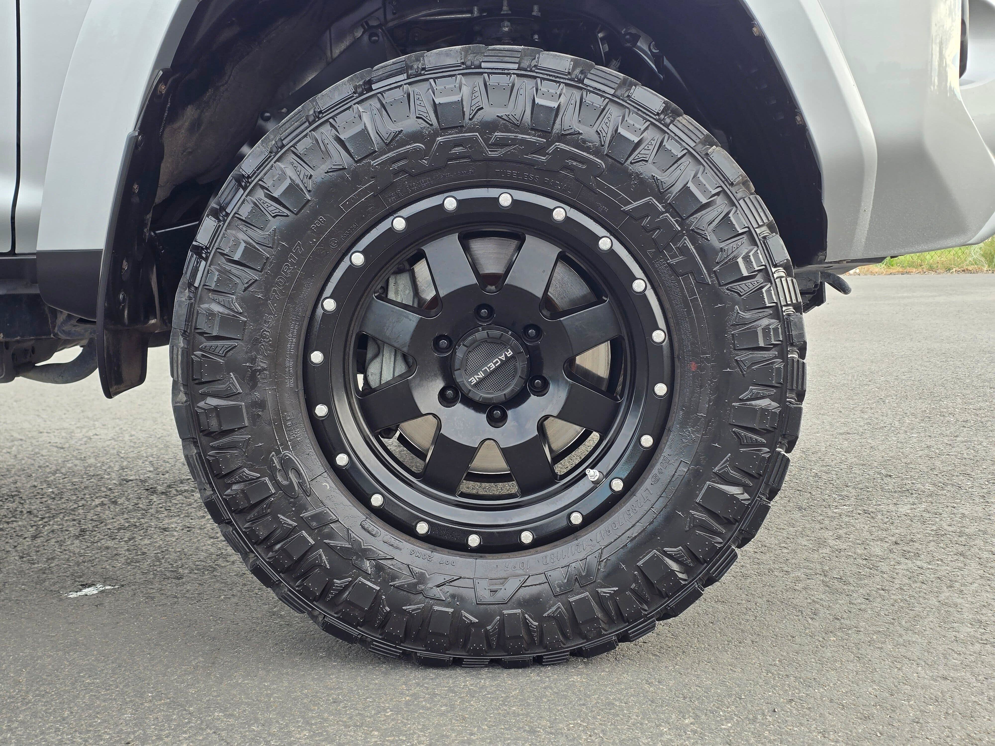 Used 2018 Toyota 4Runner SR5 Premium AWD/4WD image 9