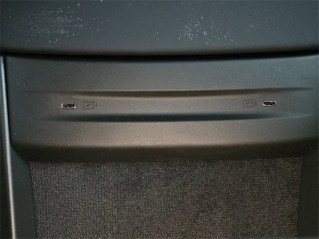 New 2025 Volvo EX90 Plus w/ Protection Package Premier image 18