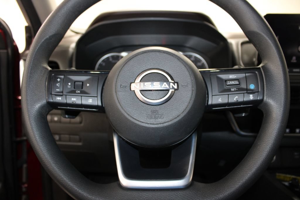 Used 2023 Nissan Rogue SV AWD/4WD image 39