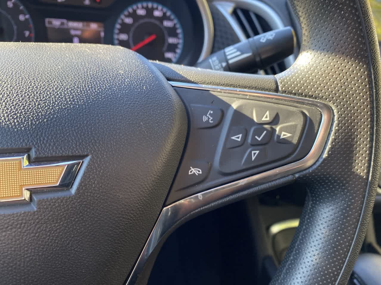 Used 2025 Chevrolet Malibu LT FWD image 21