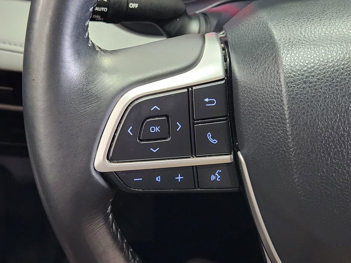 Used 2022 Toyota Highlander XLE FWD image 49