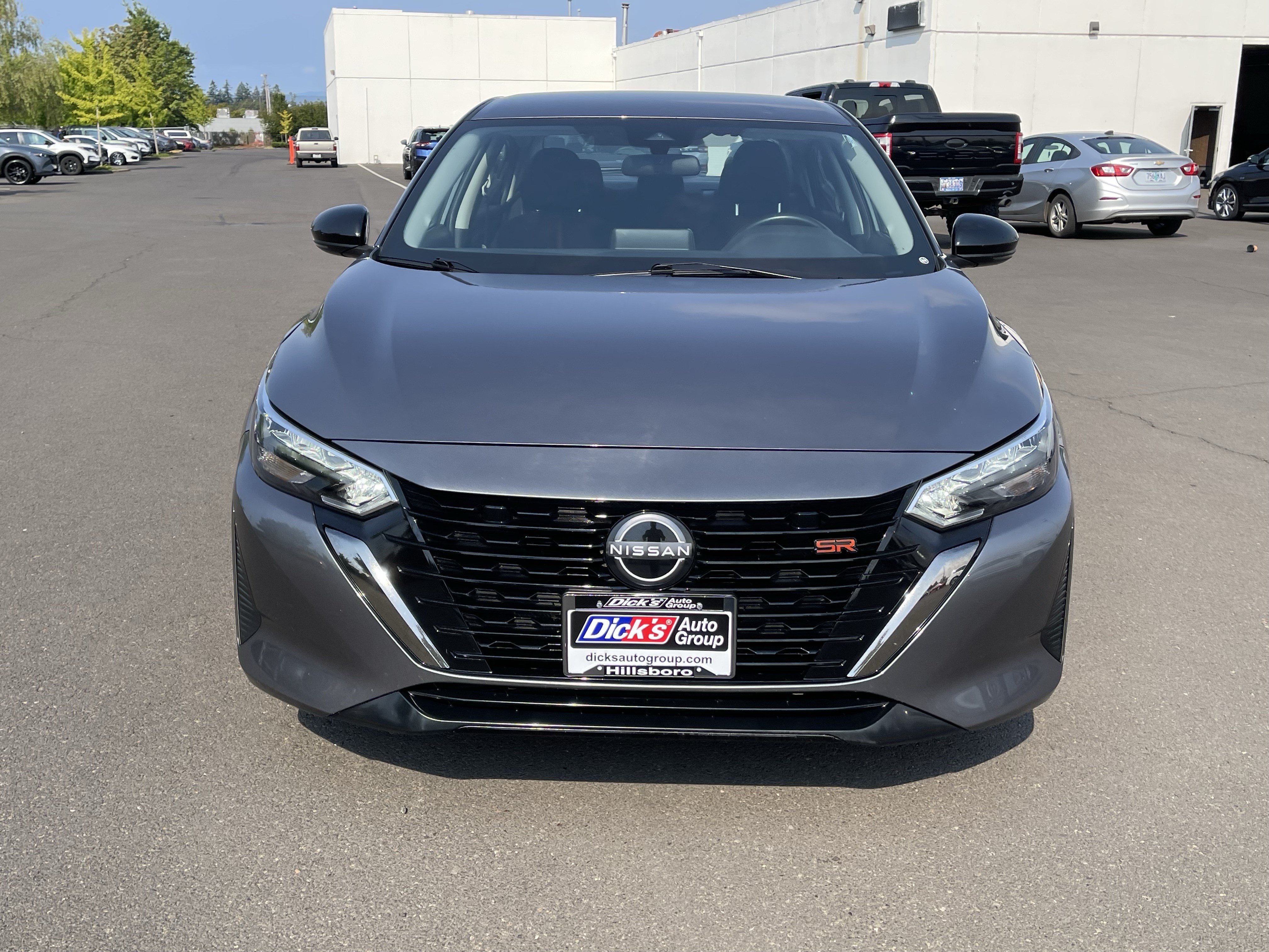 Used 2025 Nissan Sentra SR FWD image 8