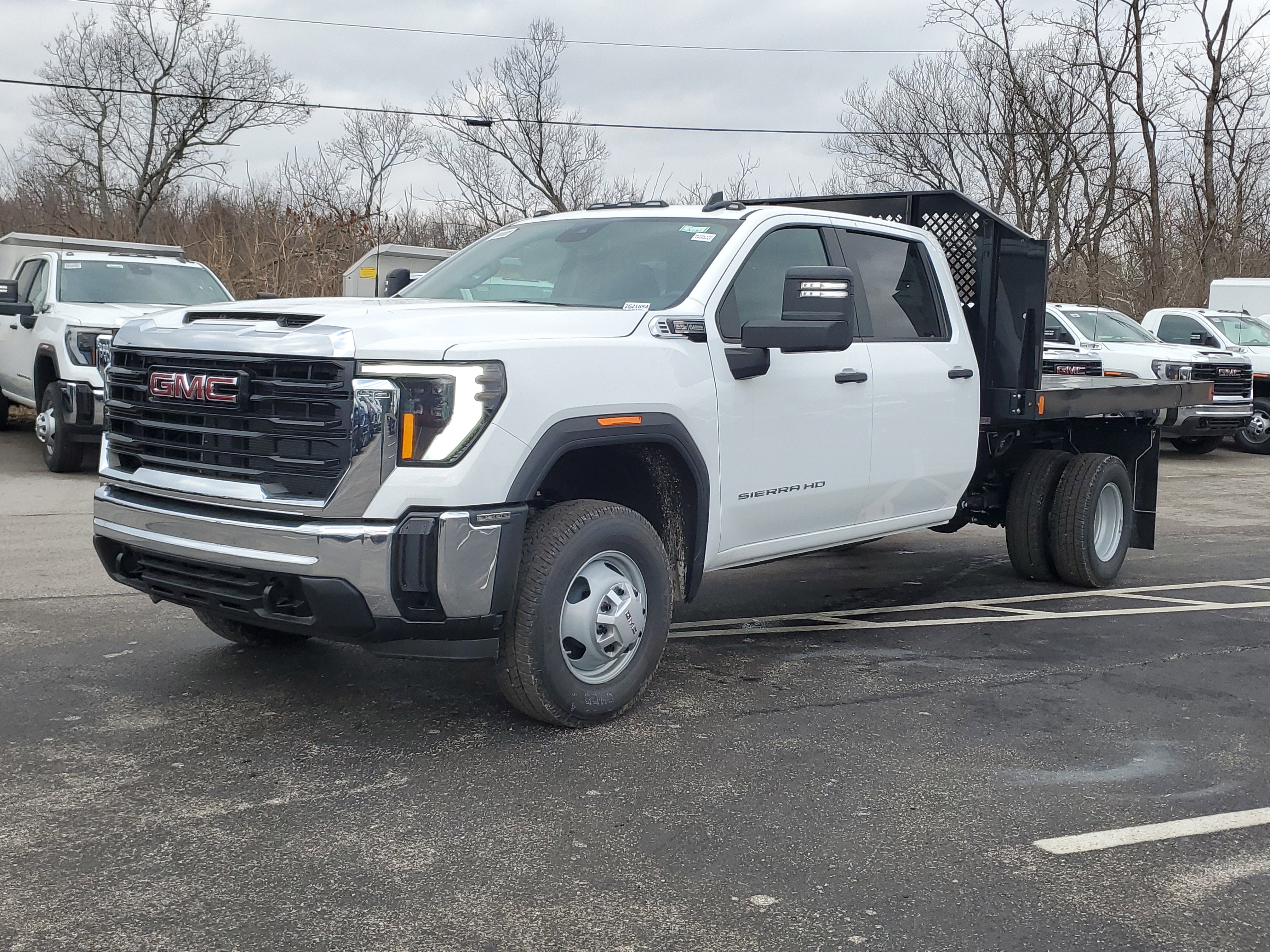 New 2025 GMC Sierra 3500 Pro w/ Convenience Package AWD/4WD image 9