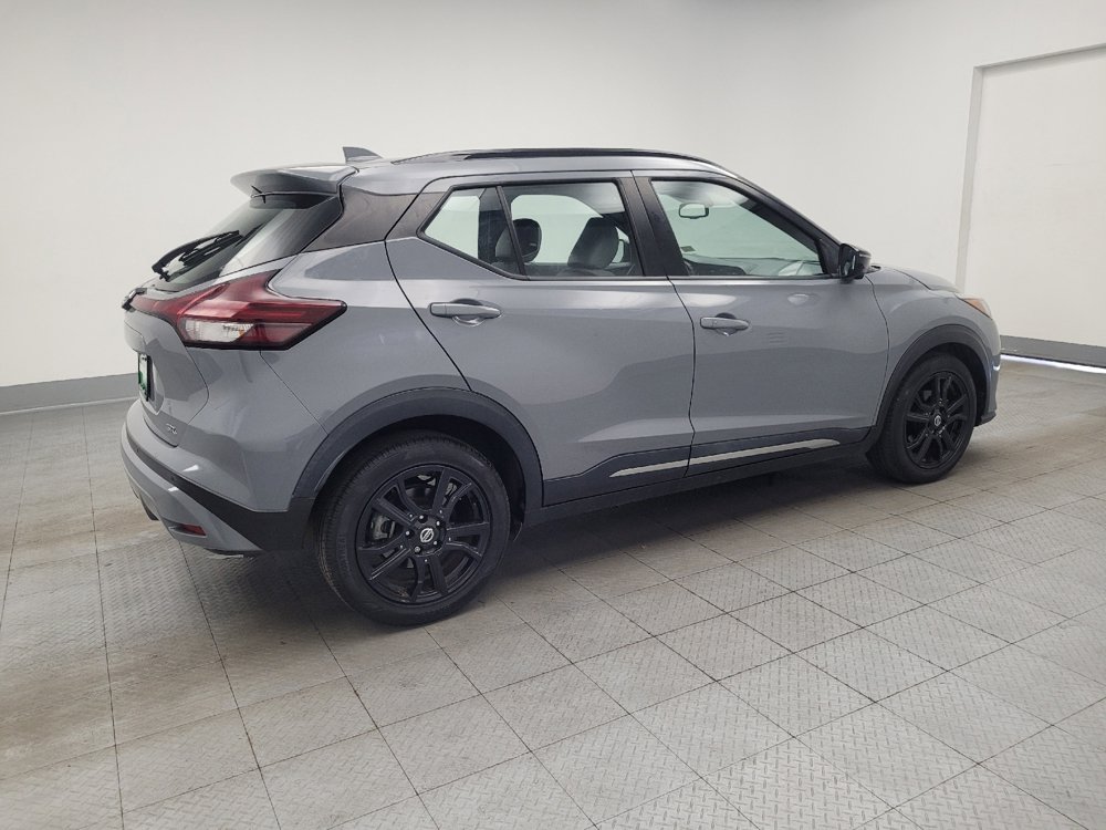 Used 2021 Nissan Kicks SR FWD image 10