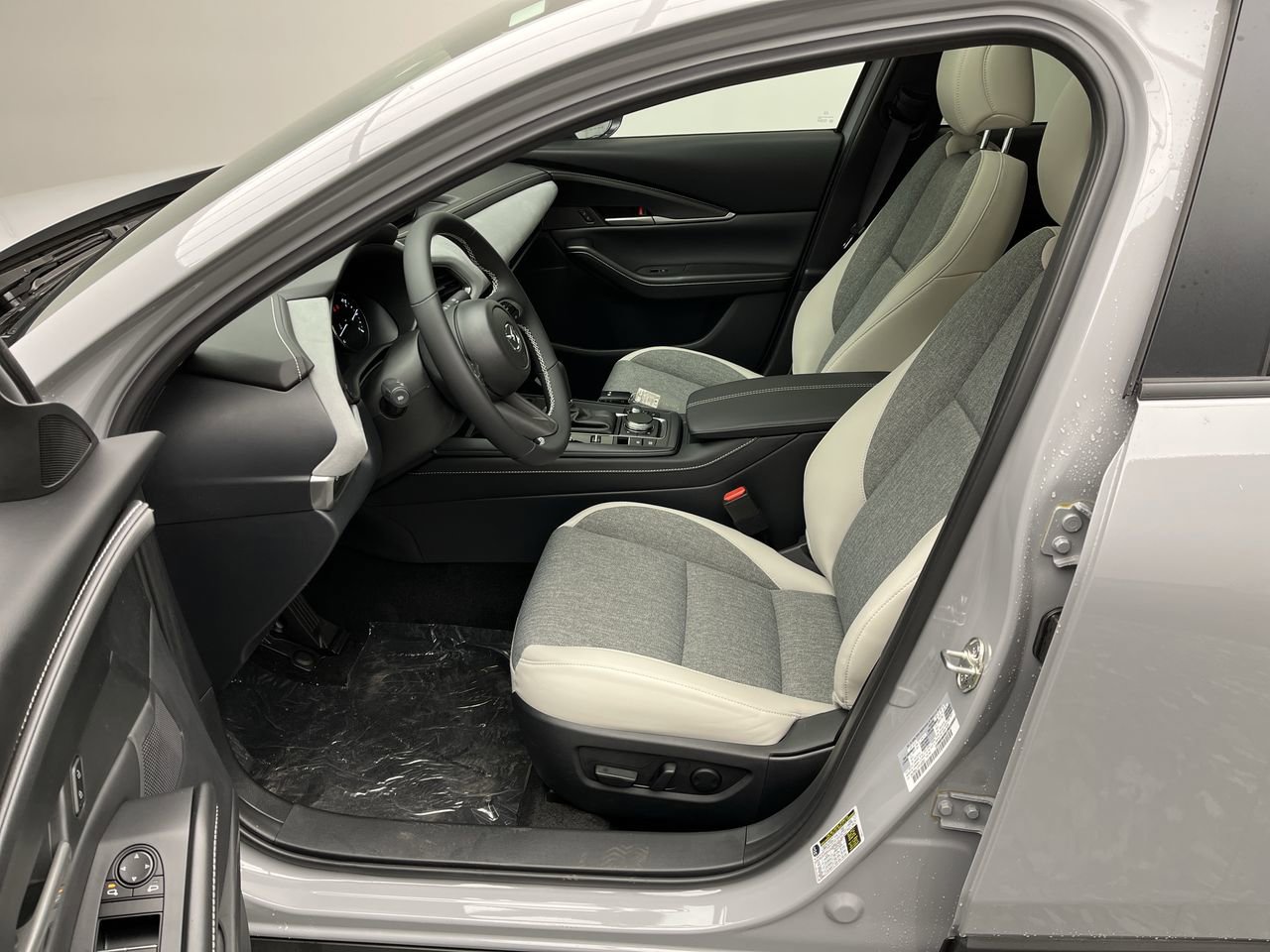 New 2026 MAZDA CX-30 Aire Edition AWD/4WD image 3