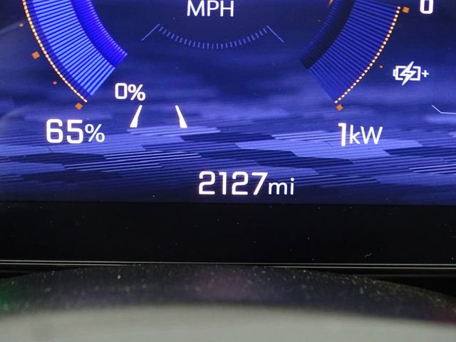 Used 2025 Chevrolet Equinox EV LT image 32