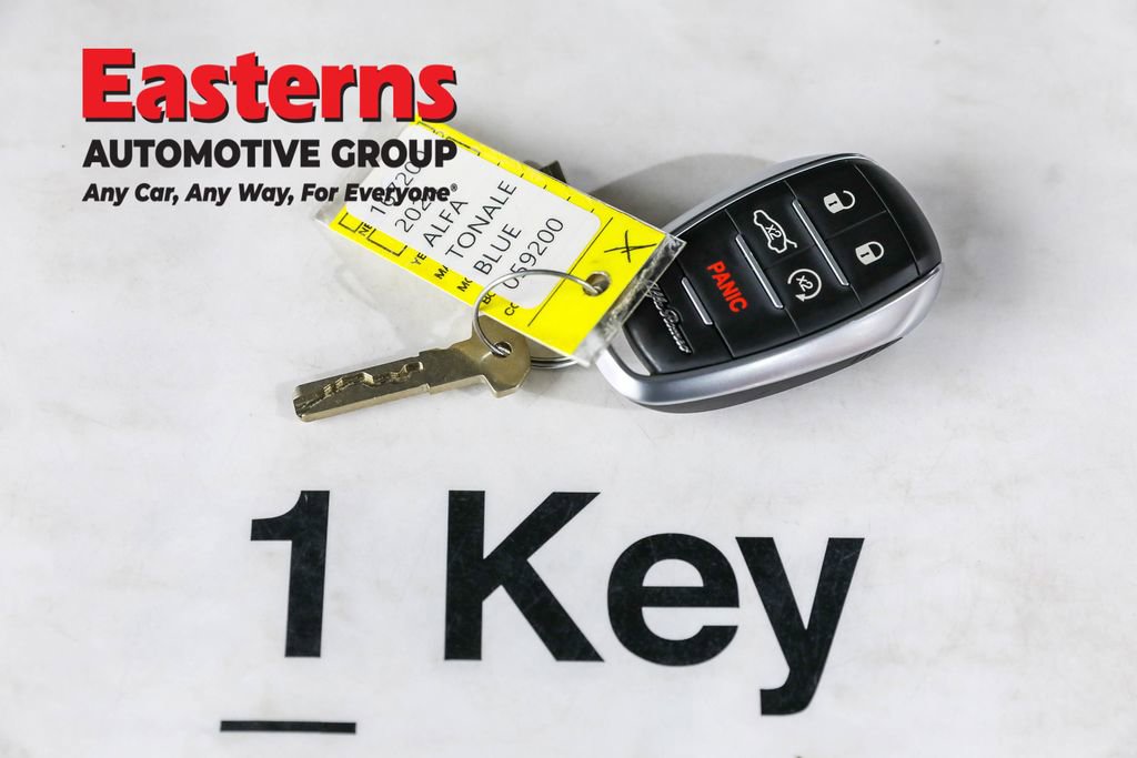 Used 2024 Alfa Romeo Tonale Veloce image 23