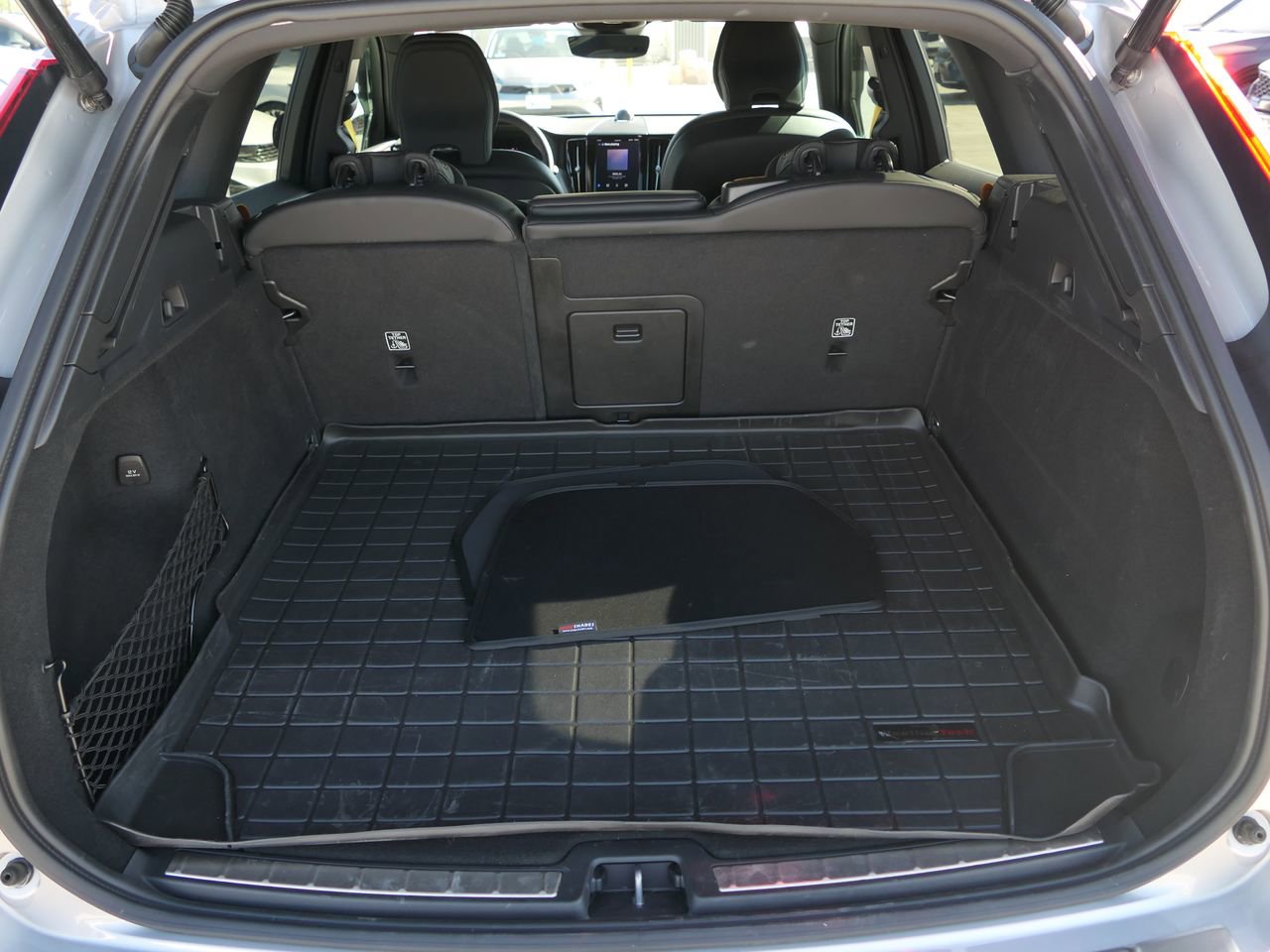 Used 2024 Volvo XC60 T8 Polestar image 23