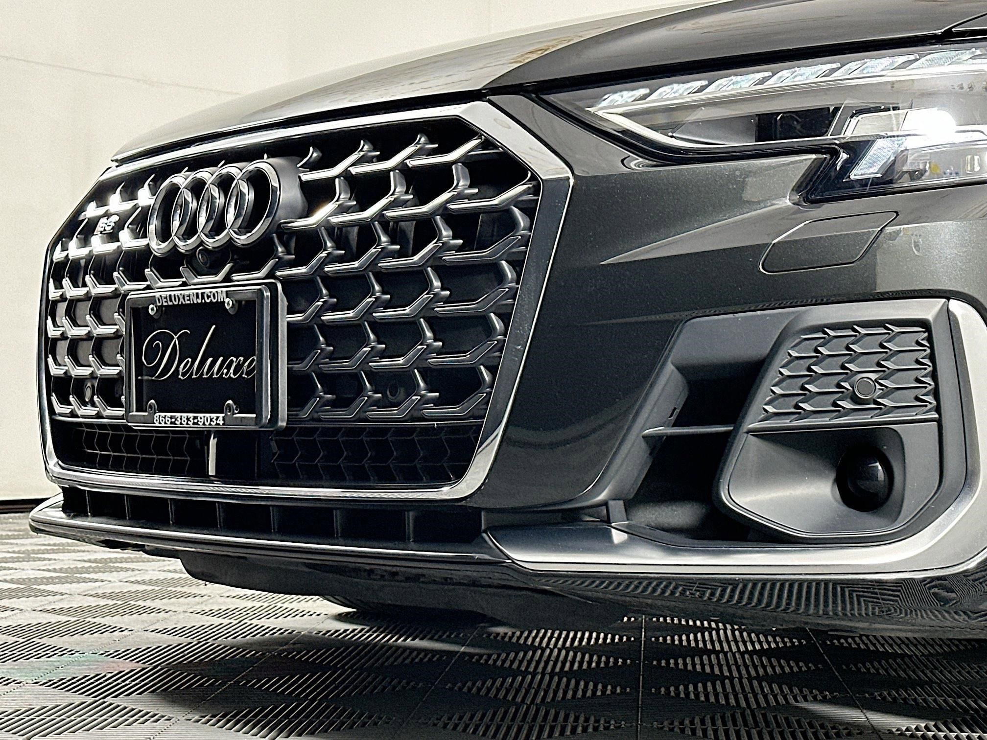 Used 2022 Audi S8 w/ S8 Executive Package image 35